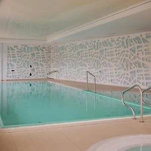 Waterlane Island - Riverview Pool, Spa, Gym & Parking By Downtown , Gdańsk Polen